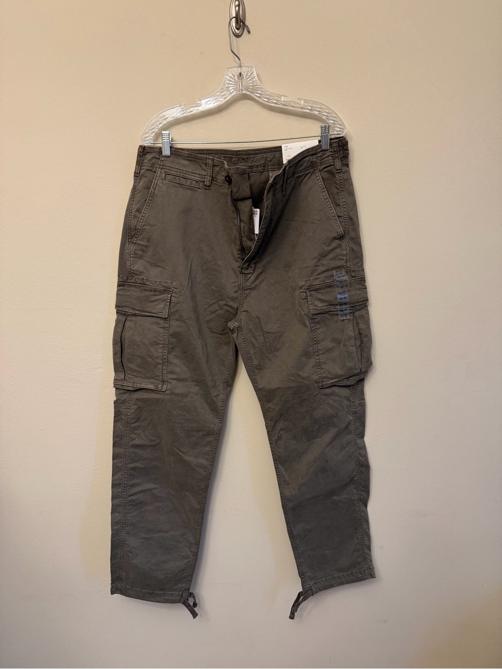 American Eagle Outfitters Men's Cargo Pants in Olive